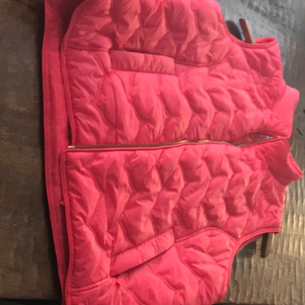 Vest - Picture 5 of 6